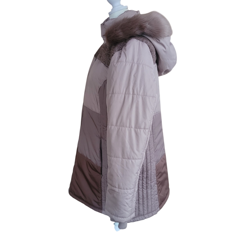Like New Liz Claiborne Women's Mauve Quilted Jacket with Faux Fur Hood Size L - Picture 3 of 13